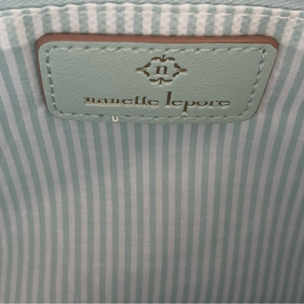 Nanette Lepore Surf Spray Perforated Tote & Chain Shoulder Bag 2pc Set NWT - Picture 8 of 9